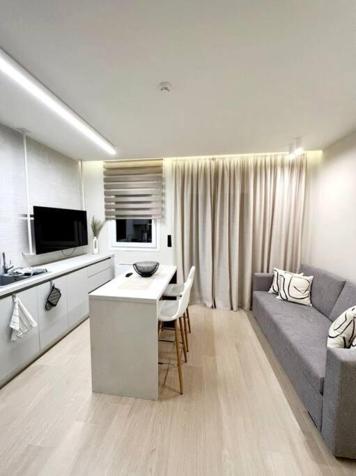 8 Blocks Apartments 1B Αλεξανδρούπολη Εξωτερικό φωτογραφία